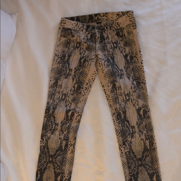 Like New - Picture 1 of 1